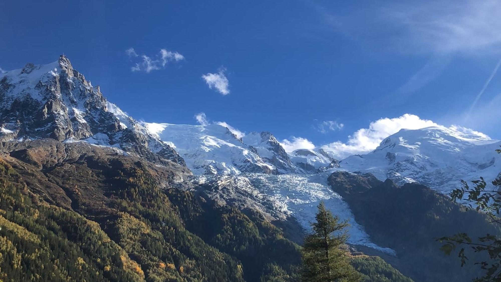 Ferienwohnung Les Alpins - Centre De Chamonix - Renove Avec Jardin Et Vue Imprenable Sur Le Montblanc Exterior foto