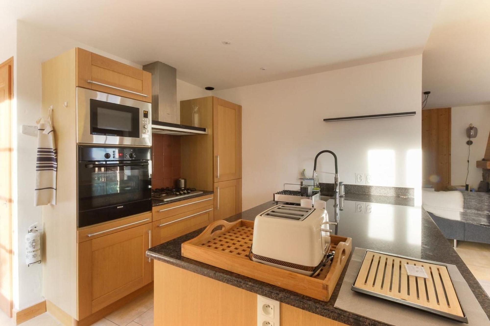 Ferienwohnung Les Alpins - Centre De Chamonix - Renove Avec Jardin Et Vue Imprenable Sur Le Montblanc Exterior foto