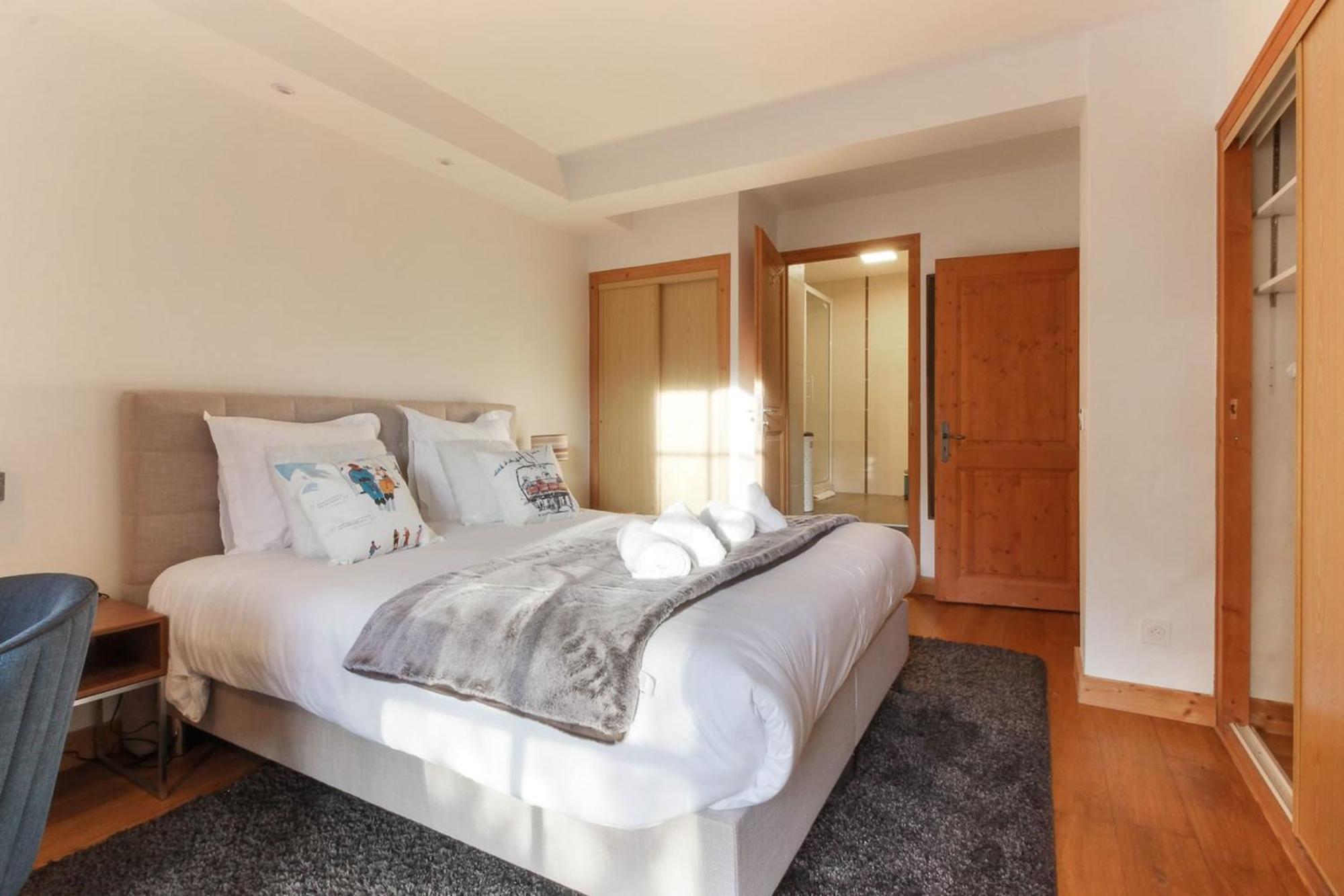 Ferienwohnung Les Alpins - Centre De Chamonix - Renove Avec Jardin Et Vue Imprenable Sur Le Montblanc Exterior foto